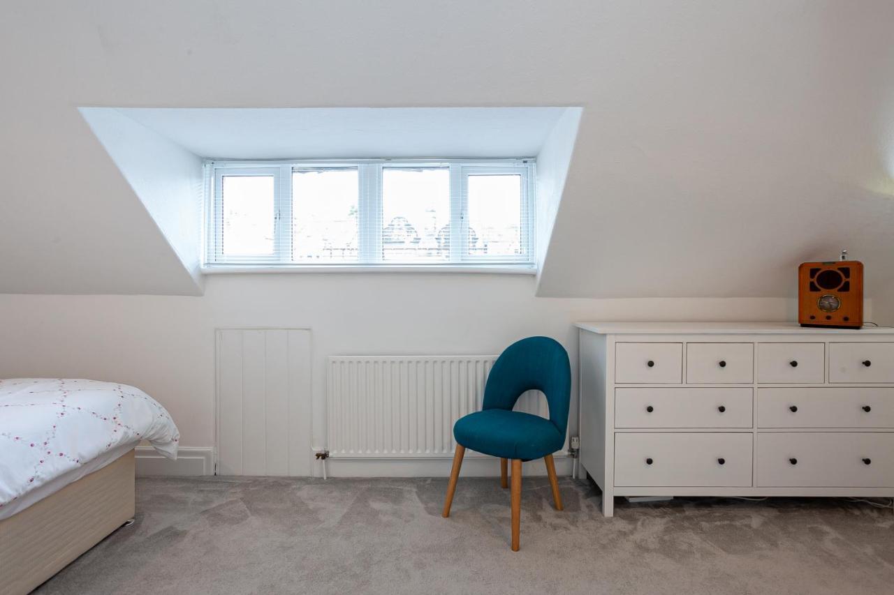 Cosy 2 Bed Apartment - Close To Leeds Centre Zewnętrze zdjęcie