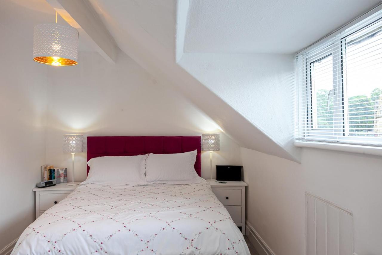 Cosy 2 Bed Apartment - Close To Leeds Centre Zewnętrze zdjęcie