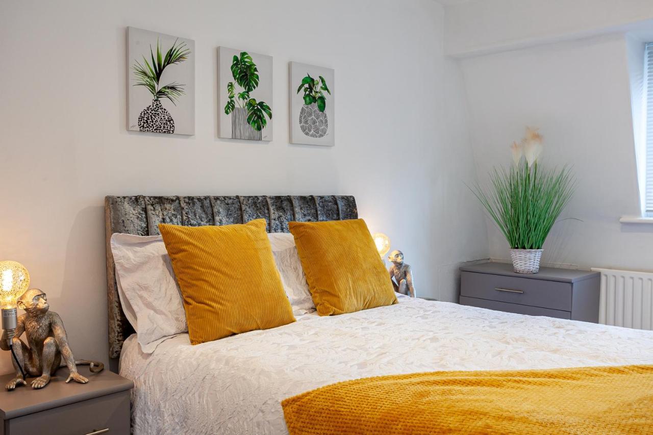 Cosy 2 Bed Apartment - Close To Leeds Centre Zewnętrze zdjęcie