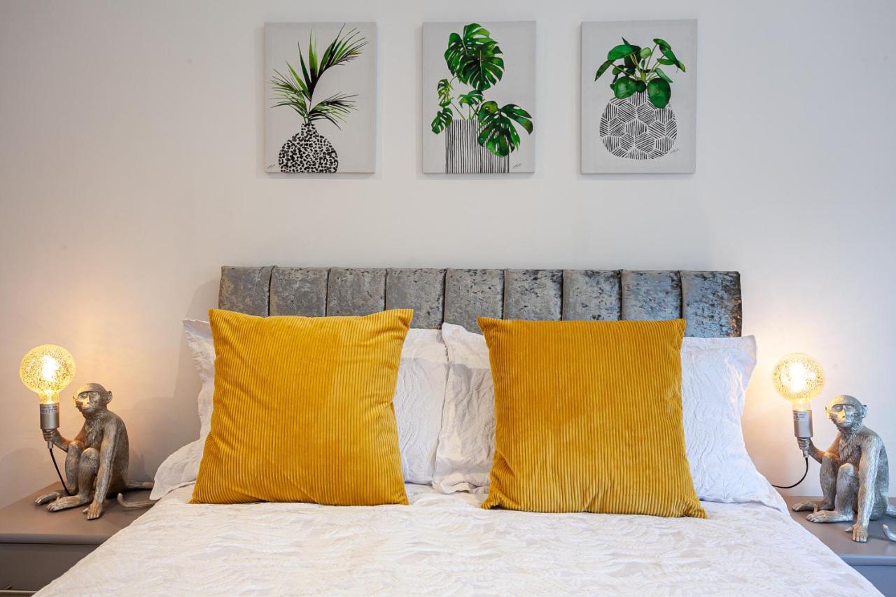 Cosy 2 Bed Apartment - Close To Leeds Centre Zewnętrze zdjęcie