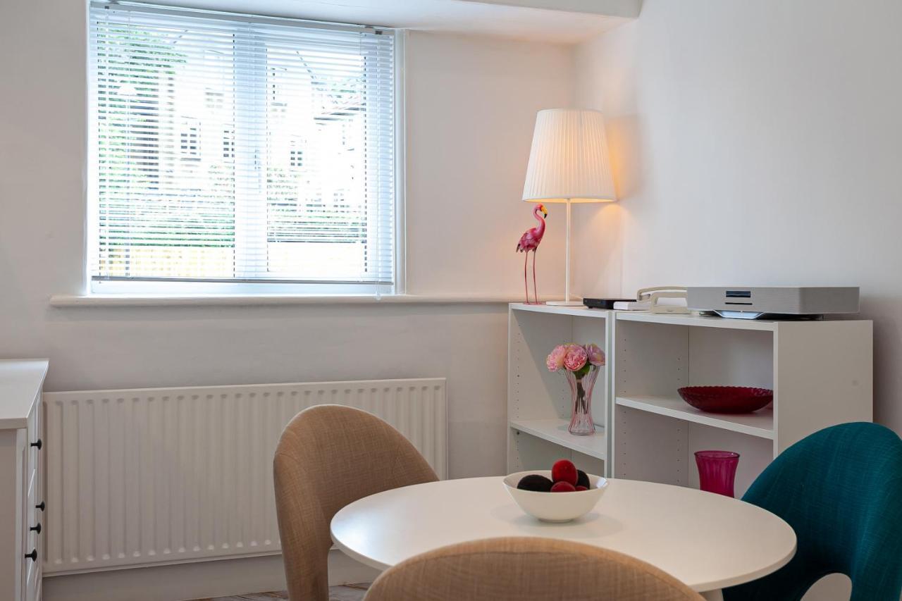 Cosy 2 Bed Apartment - Close To Leeds Centre Zewnętrze zdjęcie