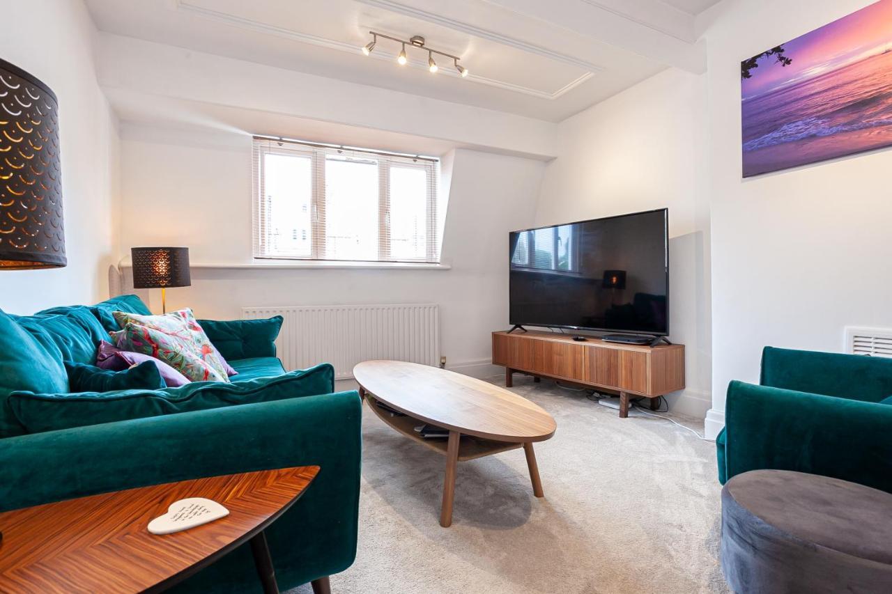 Cosy 2 Bed Apartment - Close To Leeds Centre Zewnętrze zdjęcie