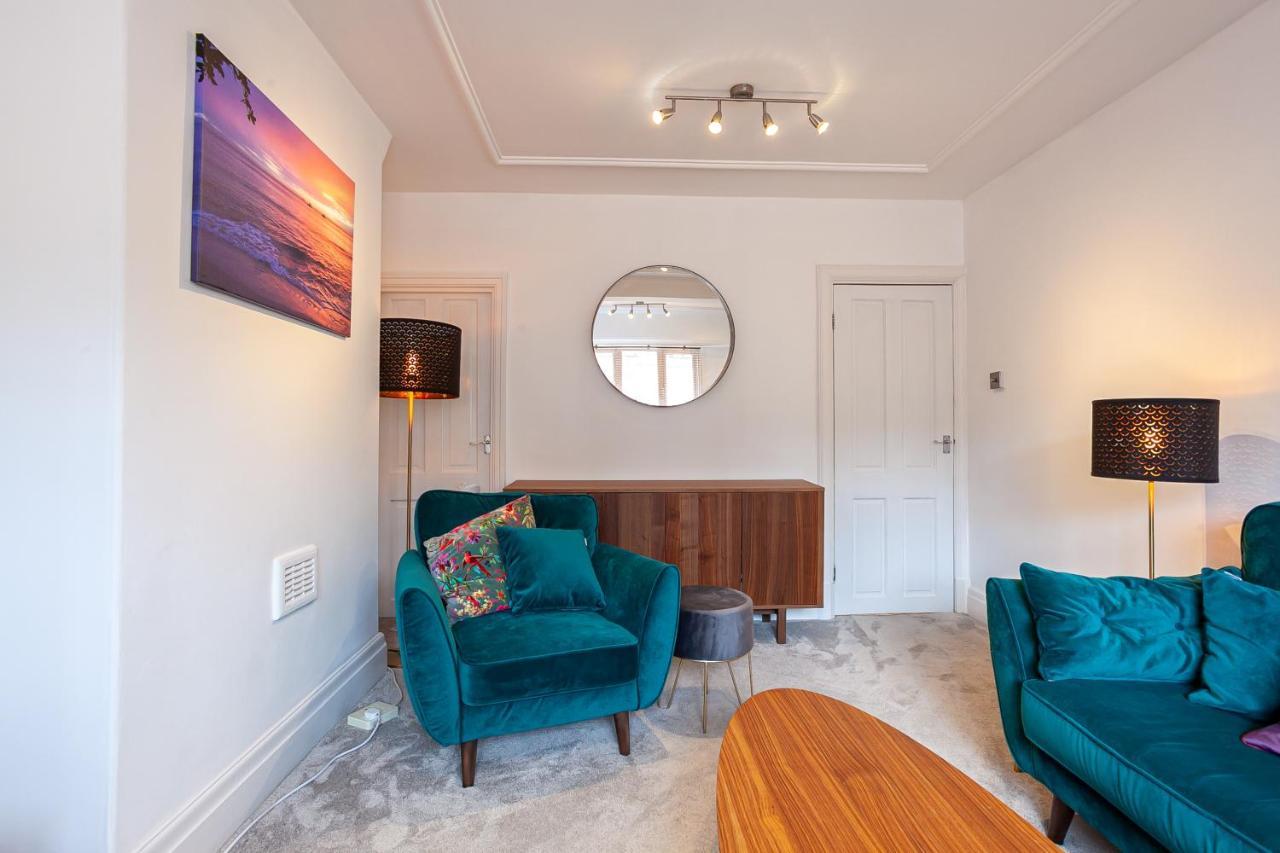 Cosy 2 Bed Apartment - Close To Leeds Centre Zewnętrze zdjęcie